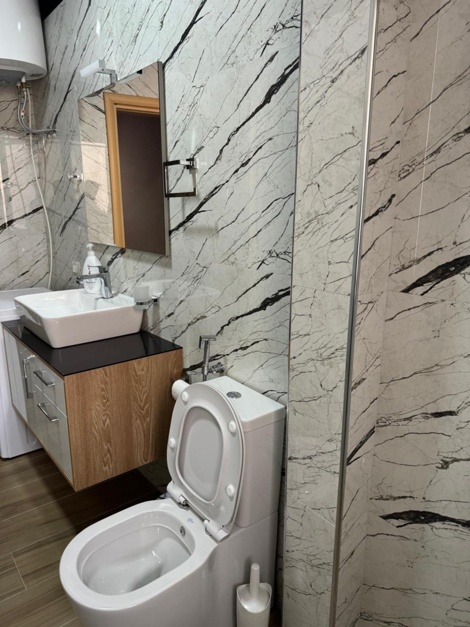 Drion Apartment Vlorë Eksteriør billede